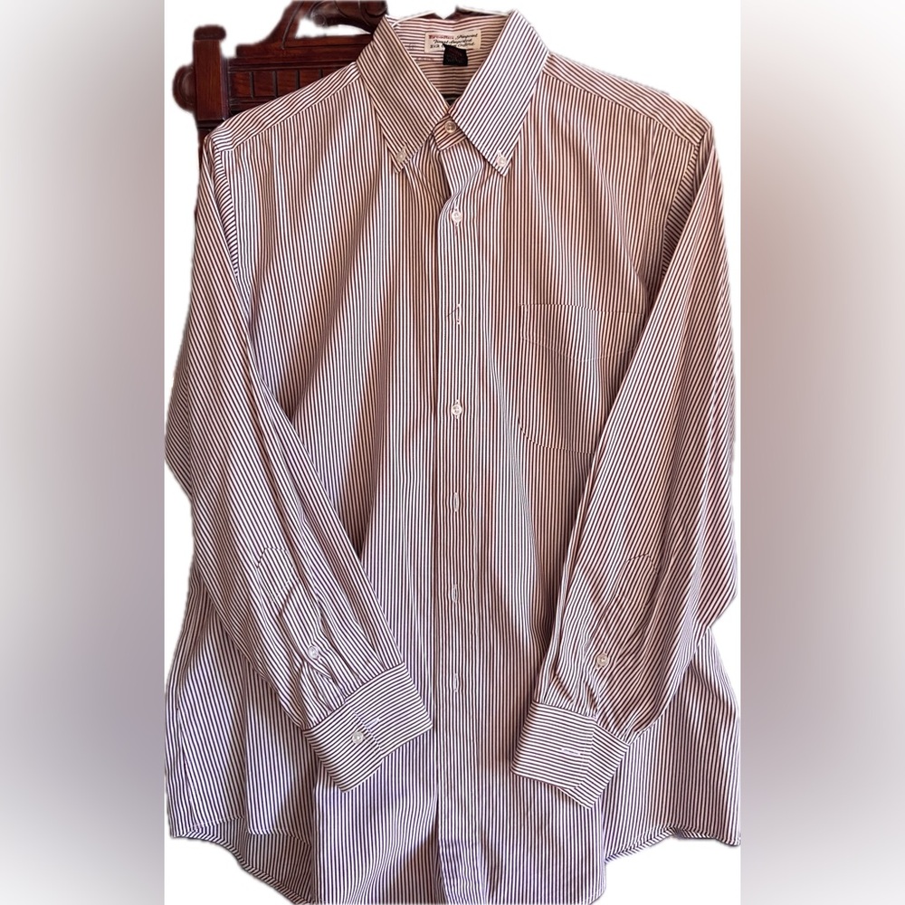 Mens Macy’s Boardroom Oxford Sport Shirt burgundy/white button down collar 16/33